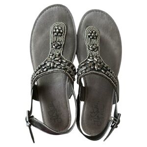 Life stride Salma silver Beaded Sandals